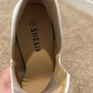 White chunky retro heels size 10